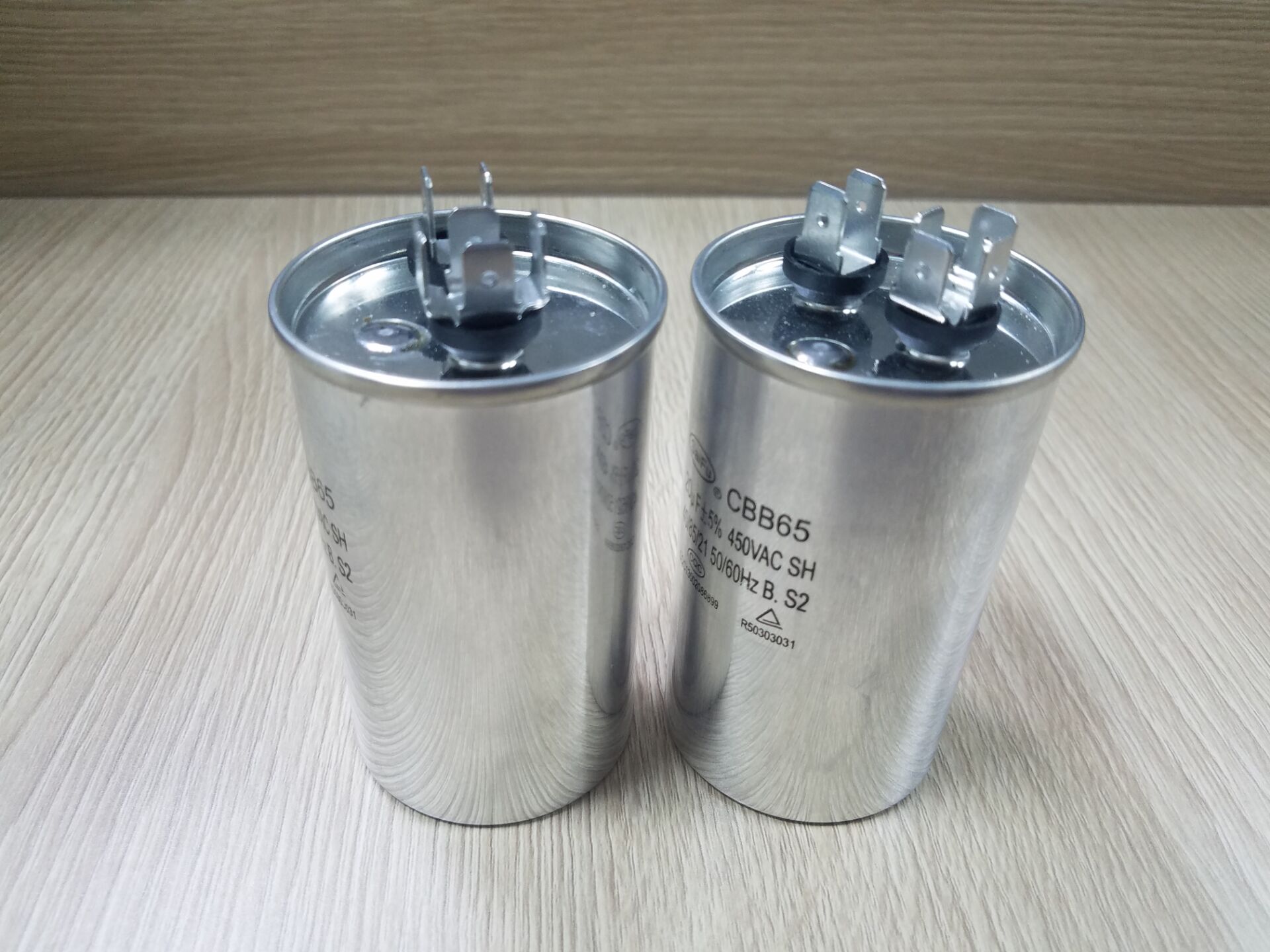 CBB65電容 20UF450VAC 起什作用及用在哪里(圖2) CBB65電容 20UF450VAC 起什作用及用在哪里(圖2)